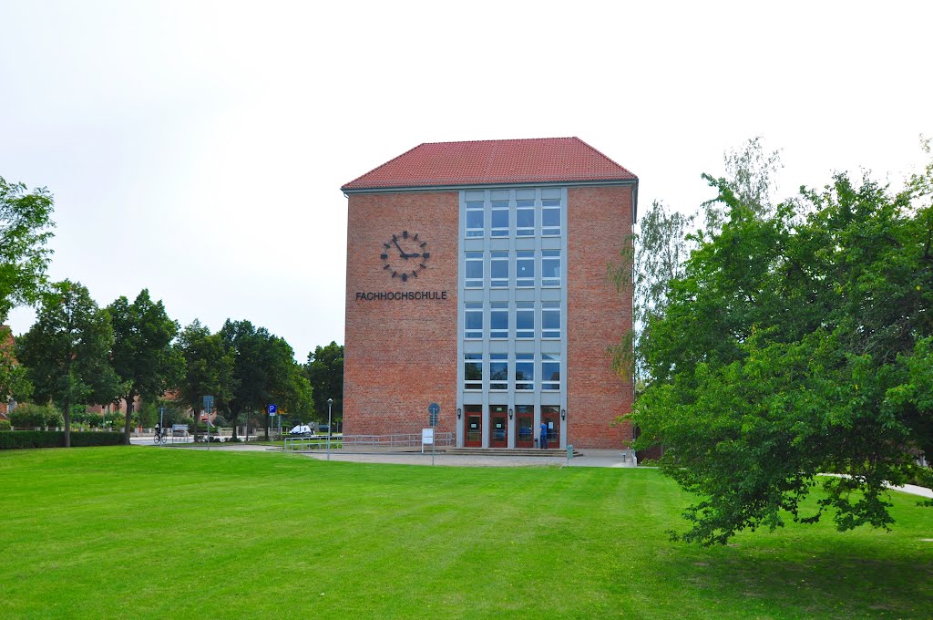 Fachhochschule