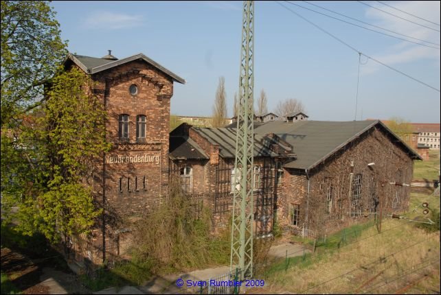 Gebäude der ehemaligen Bahnbetriebswerke der Deutschen Reichsbahn in Neubrandenburg.