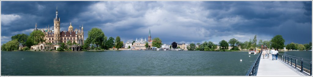 Bundesgartenschau 2009 Schwerin - auf dem Jesusweg, Panorama Schloß, Burgsee (Schwerin)