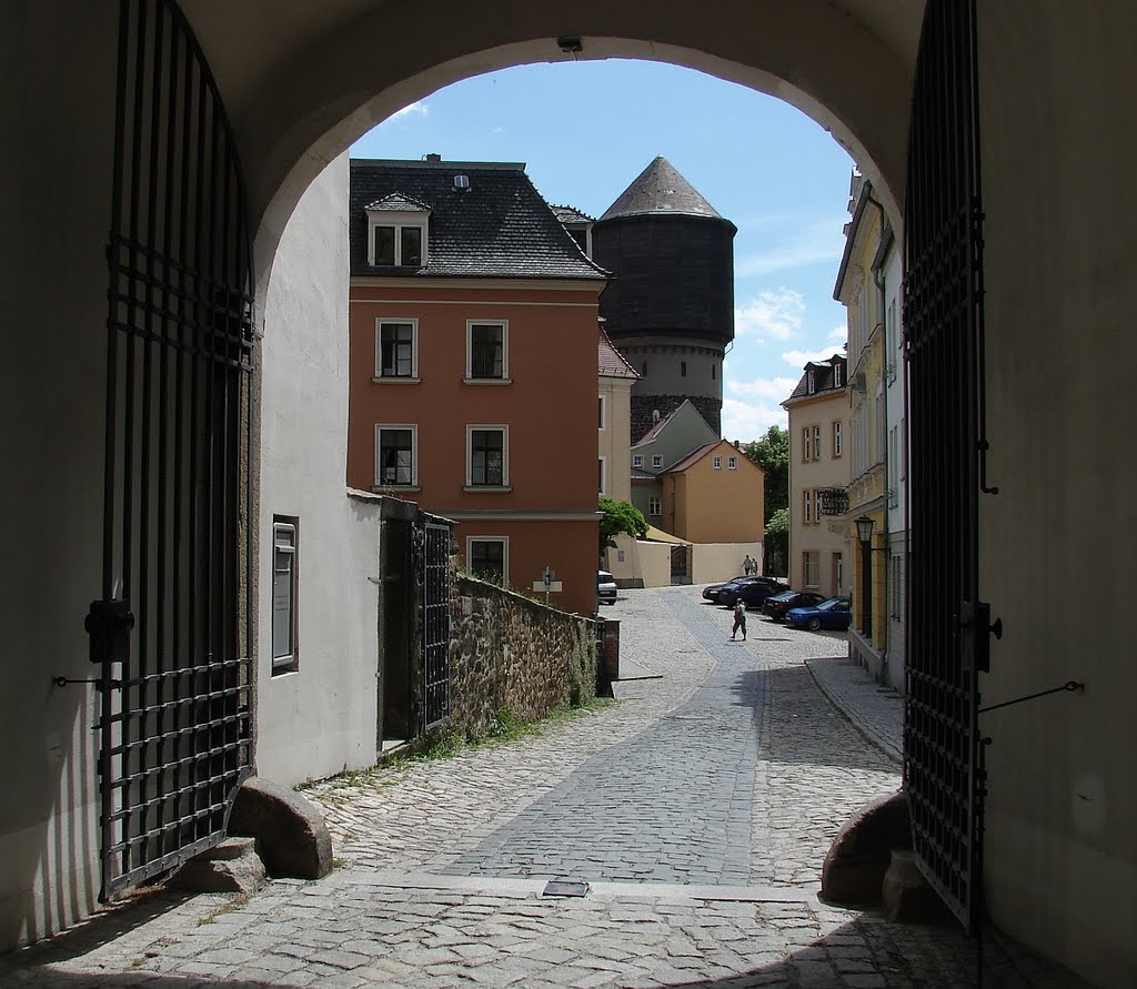 Przejście przez mury miasta * Passage through the town wall >>>