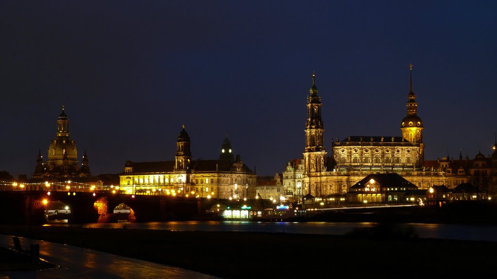 Blick vom Palaisgarten auf die Dresdner Altstadt