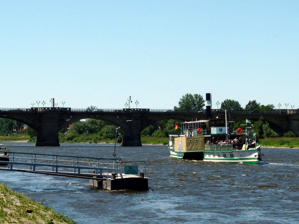 Blick zur Elbbrücke in Pirna