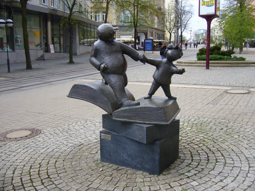 Bahnhofstr., Vater und Sohn