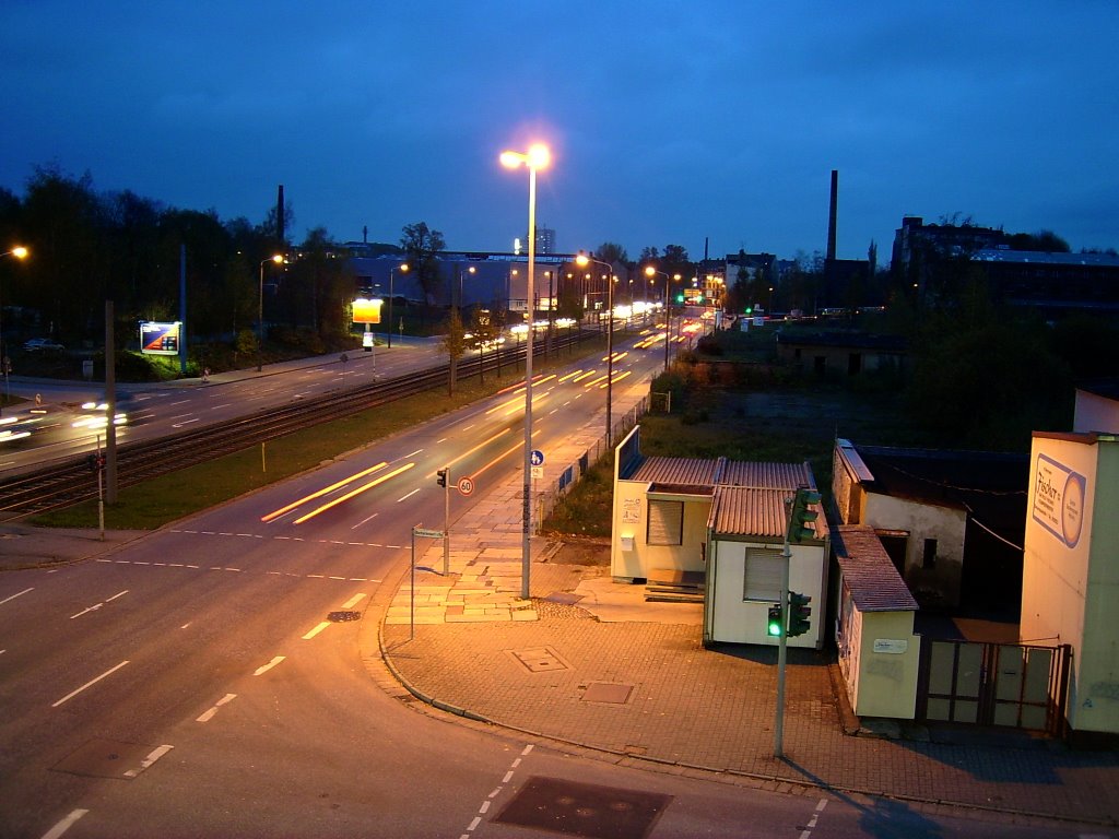 Chemnitz-Zwickauer Straße am Abend zw. Barbarossastraße und Industriemuseum