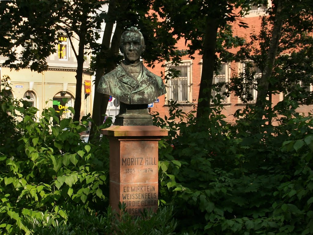 Moritz Hill Denkmal in Weißenfels [2009]