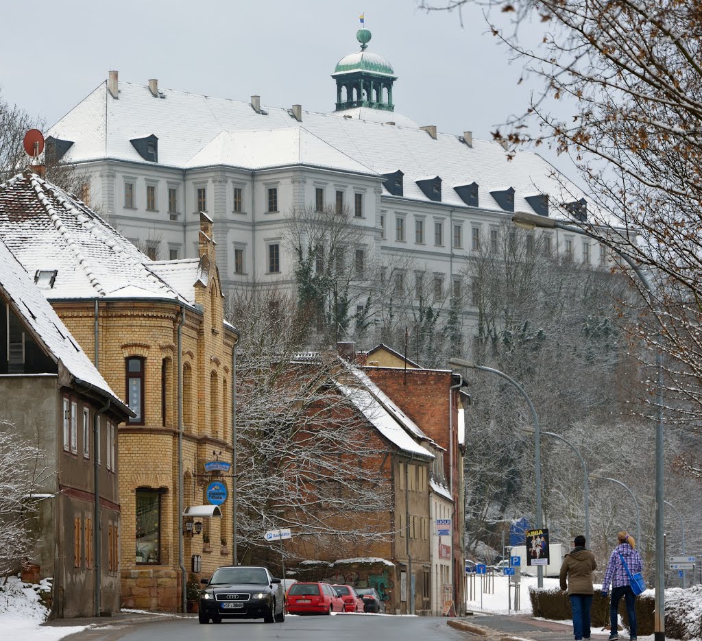 Leipziger Straße stadteinwärts, Schloss Neu-Augustusburg [2013]