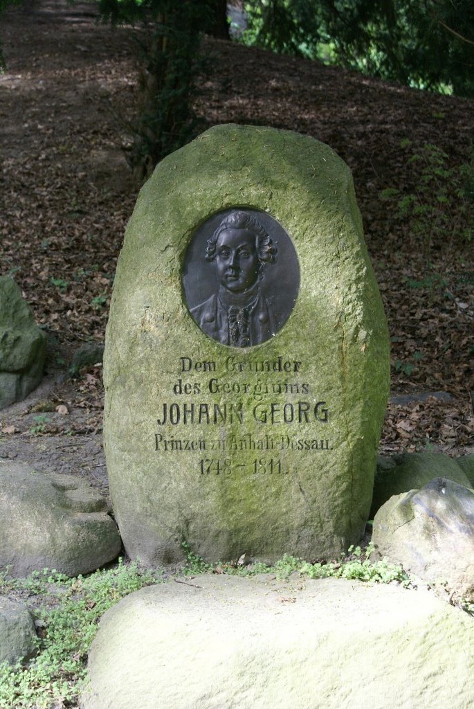 Prinz Georg Gedenkstein im Georgengarten Dessau