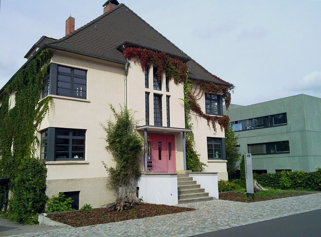 Bauhaus campus - villa (volgens de kleurenleer van Itten..)