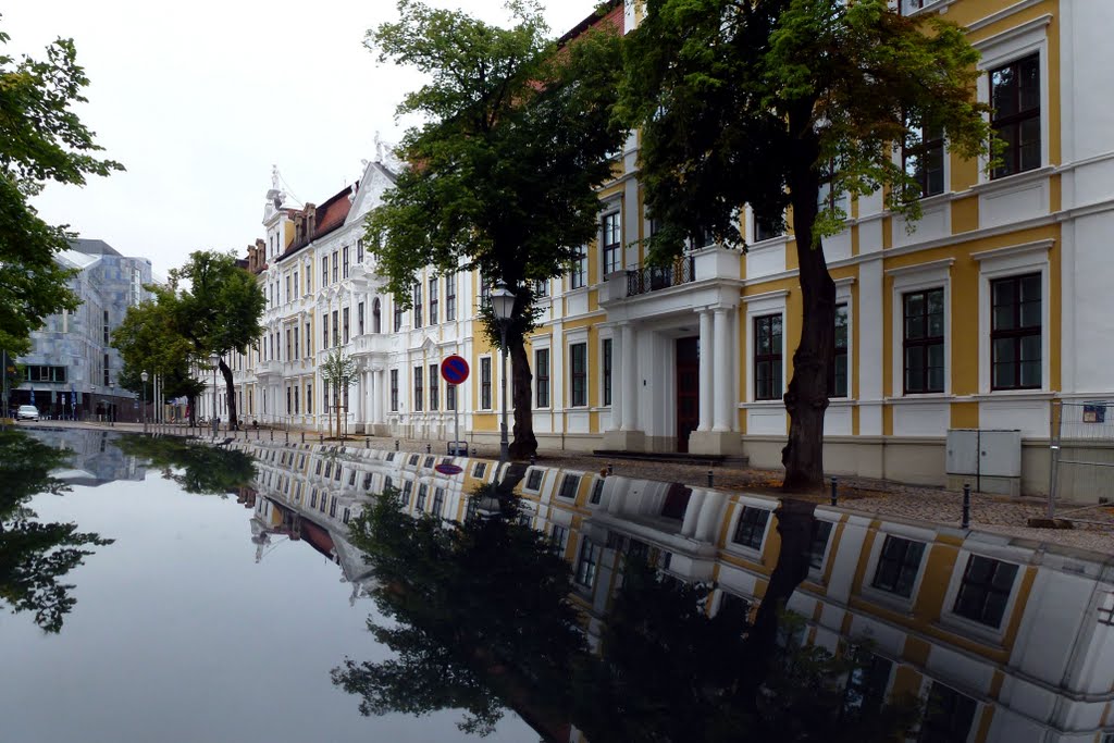 Der Landtag von Sachsen-Anhalt in Magdeburg am Dom-Platz
