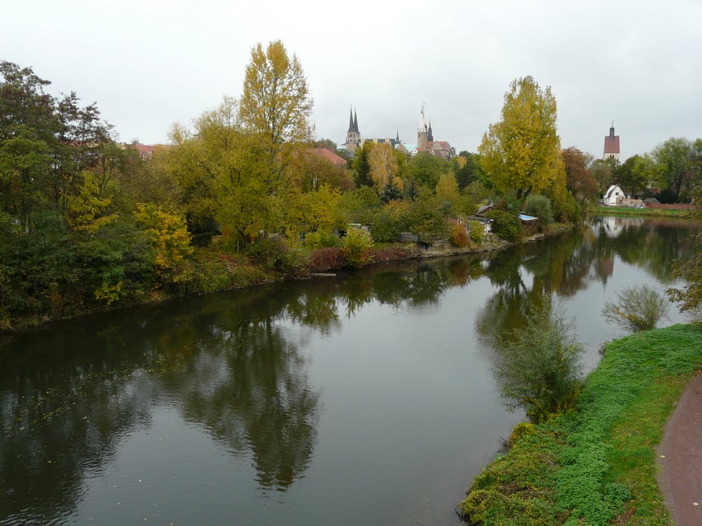 Germany_Saxony-Anhalt_Merseburg_reflection on the Saale river_P1100589.JPG