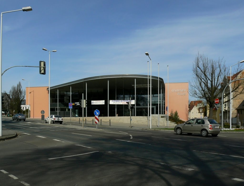 Altenburg - Blick auf die Sport- und Kulturhalle "Goldener Pflug"