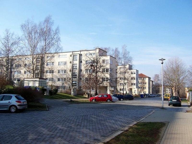 Franz-Petrich-Str.