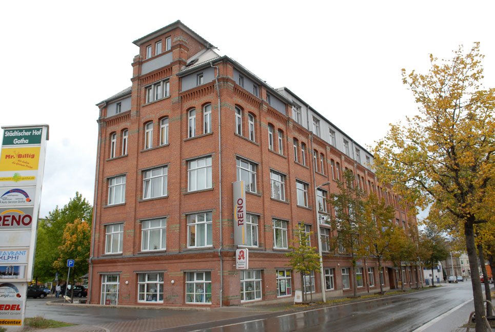 Städtischer Hof / einst Gotha-Druck (1928-1992) / in former times Piano Factory Steck (about 1920)