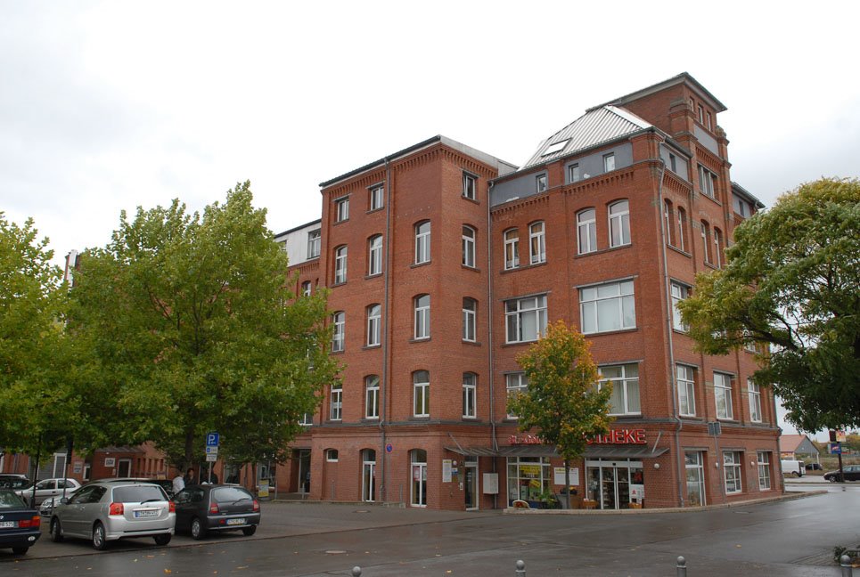 Städtischer Hof / einst Gotha-Druck (1928-1992) / in former times Piano Factory Steck (about 1920)
