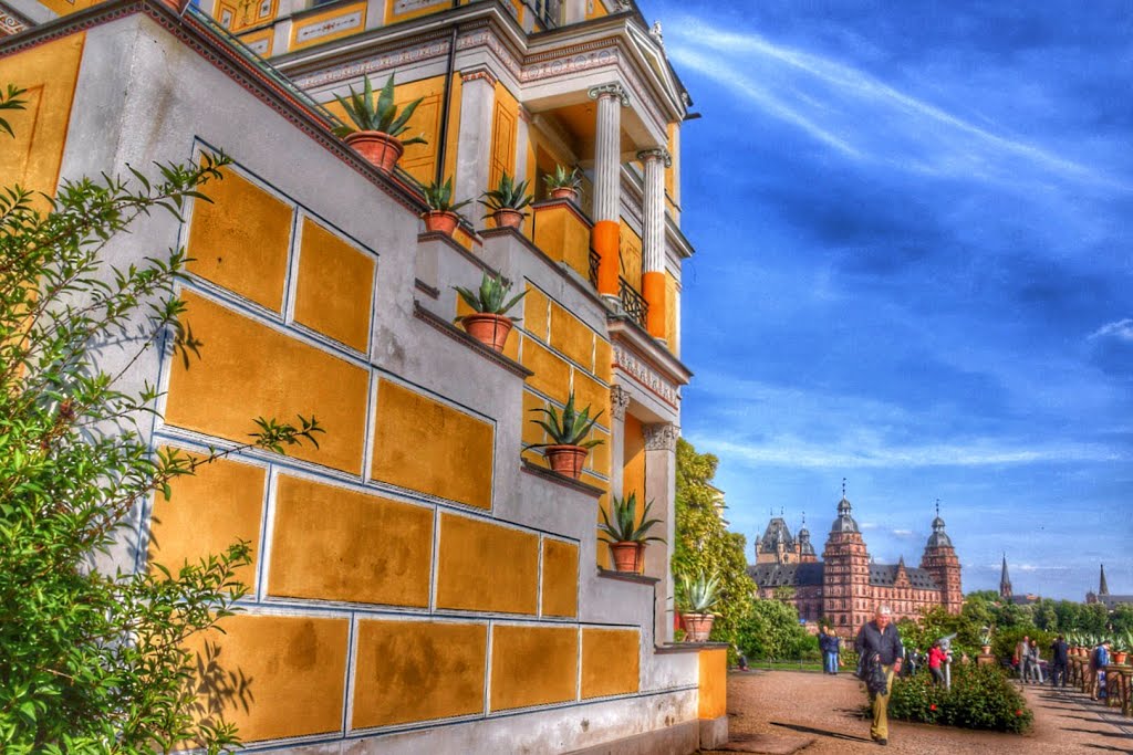 Pompejanum & Schloss Johannisburg