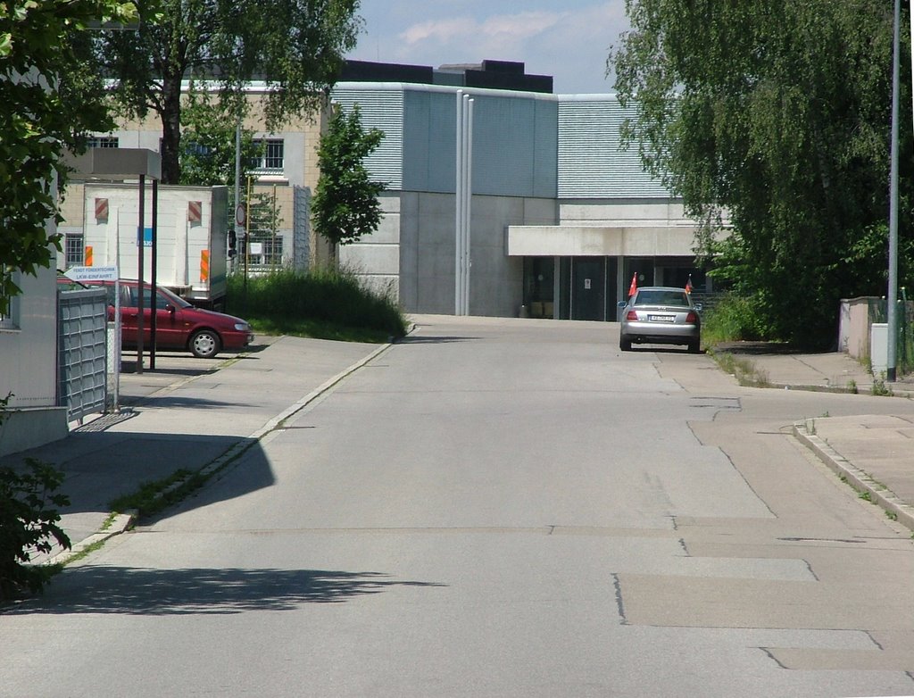 Am Ende der Straße die JVA