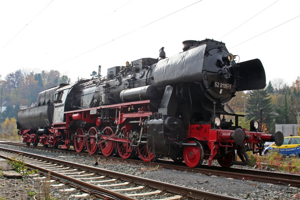 Dampflok im Bahnhof Coburg (pb)