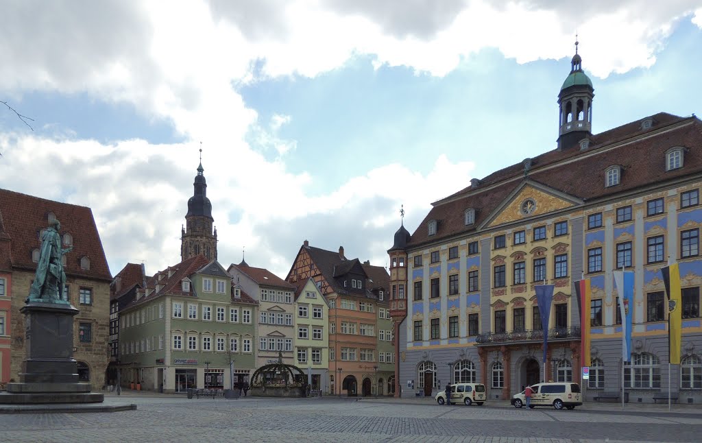 Coburg, Marktplatz - rechts ist das Rathaus zusehen, links das Prinz-Albert-Denkmal - **  Coburg, marketplace - right is the town hall to watch, left the Prince Albert monument