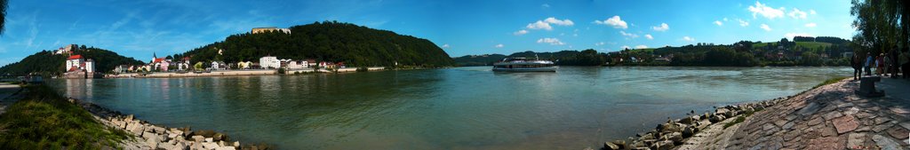 GER Passau Dreifluesseeck [Donau-Ilz-Inn] Panorama by KWOT