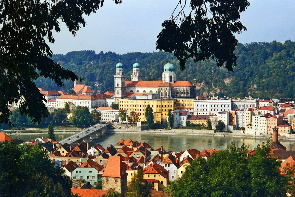 Passau, die Dreiflüssestadt mit Inn und Innstadt im Vordergrund ( Photo by Erich Trötscher)