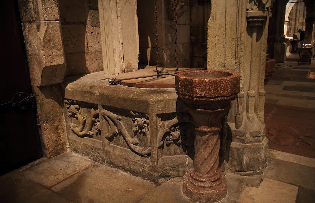 Brunnen im Regensburger Dom