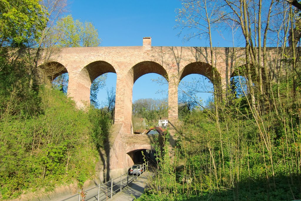 Hochbruecke