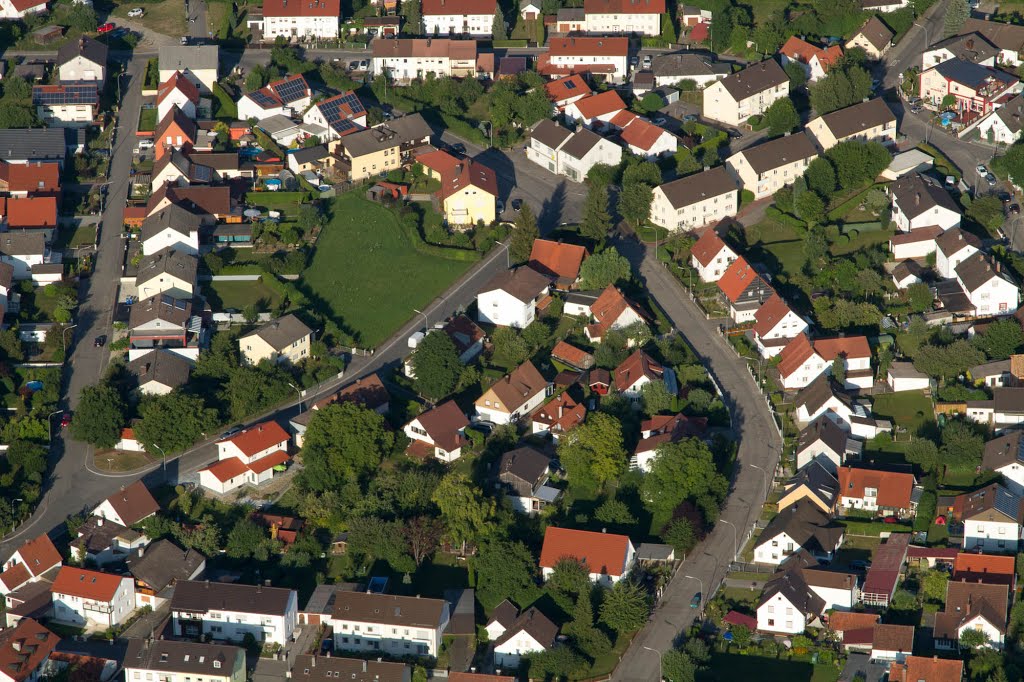 Luftbild Dingolfing / Krautau
