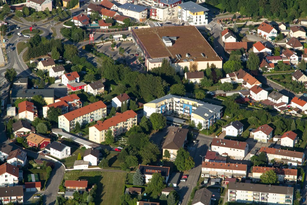 Luftbild Dingolfing / Krautau