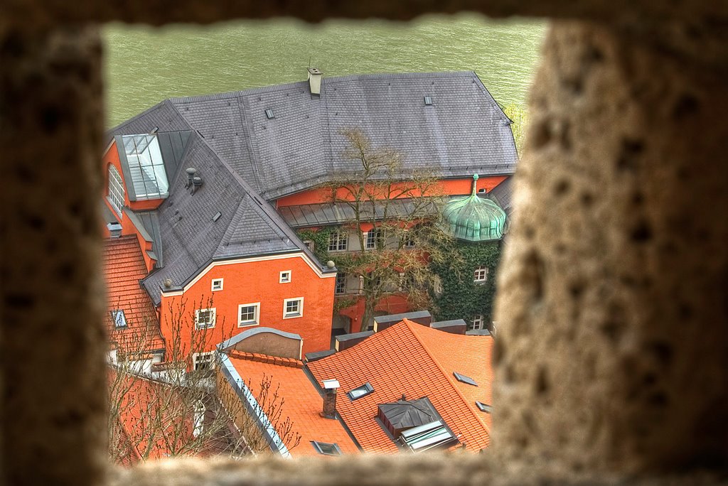 Schiesschartenblick auf Mautnerschloss und Salzach - Burg Burghausen