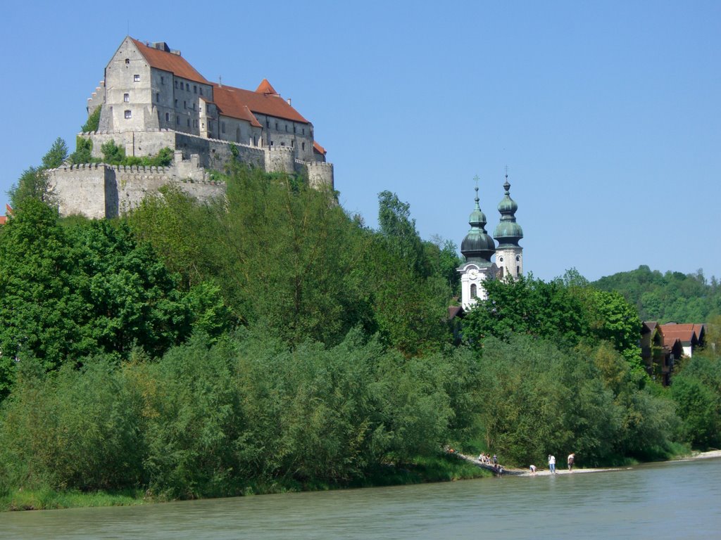 Burg aus österreichischer Perspektive, Burghausen, Mai 2008