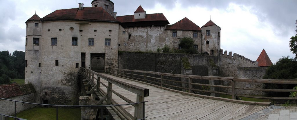 Zur Burg (Burghausen)