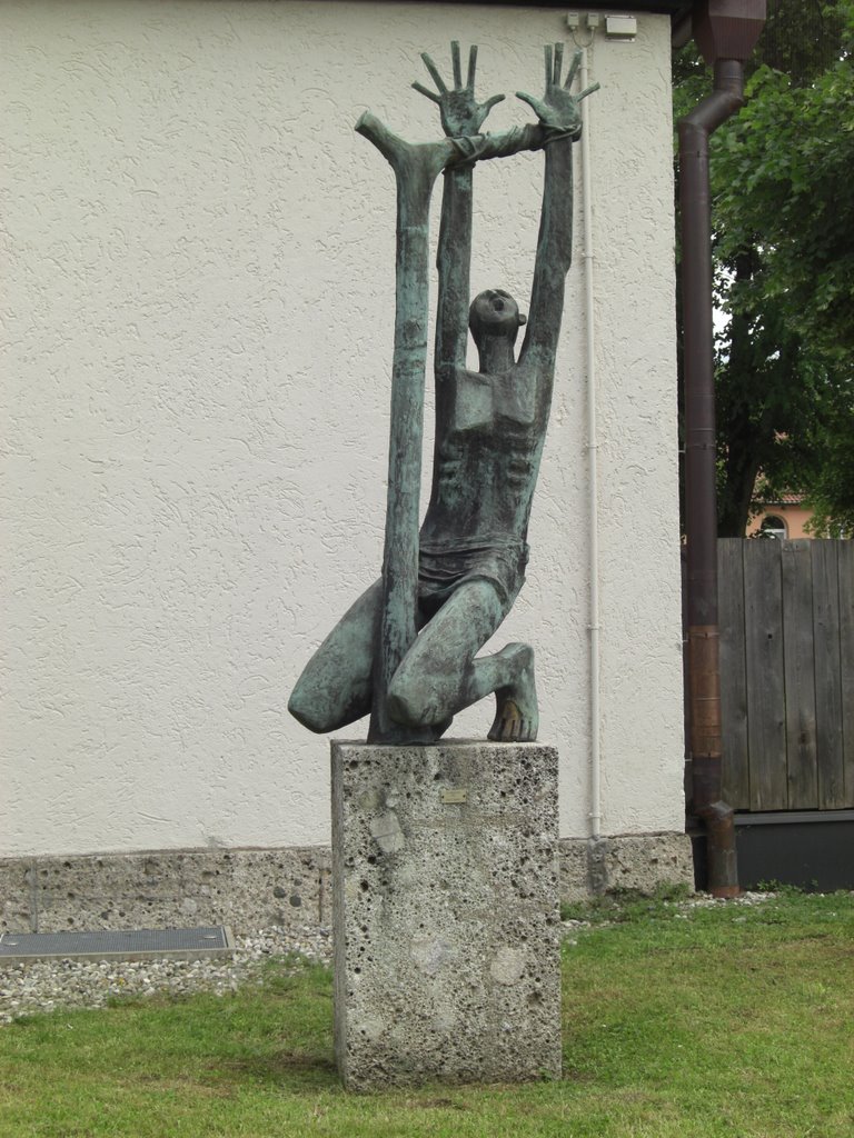 Skulptur "St.Sebastian" von Rolf Märkl in Rosenheim