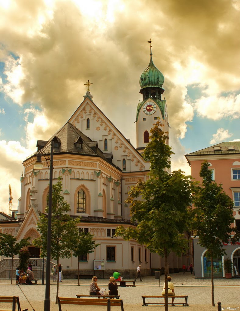 Rosenheim - Alte Stadtpfarrkirche in neuem Glanz by © Ƙonnƴ