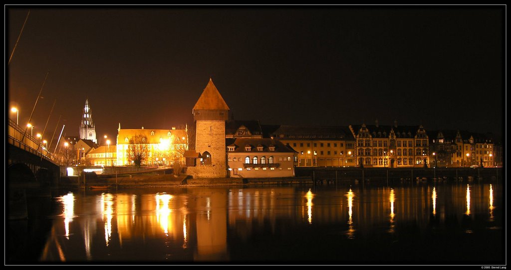 Konstanz - Rheintorturm bei Nacht