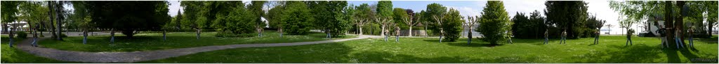 Secrets of Photography - Chapter II: Never stitch a pano when youre drunk! - Clone sheep leon (360/30°, 45mm)