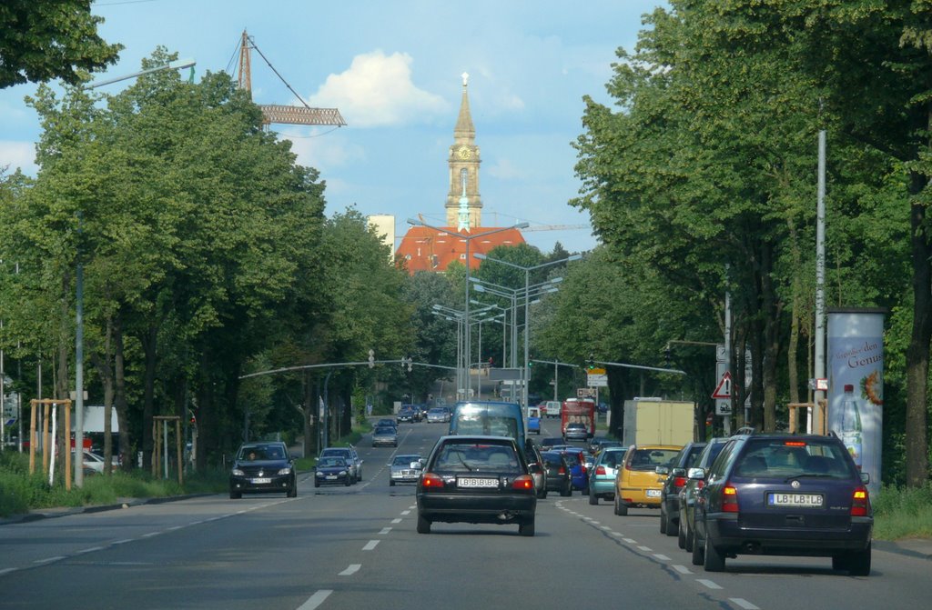 Friedenskirche  +  Schwieberdinger Straße
