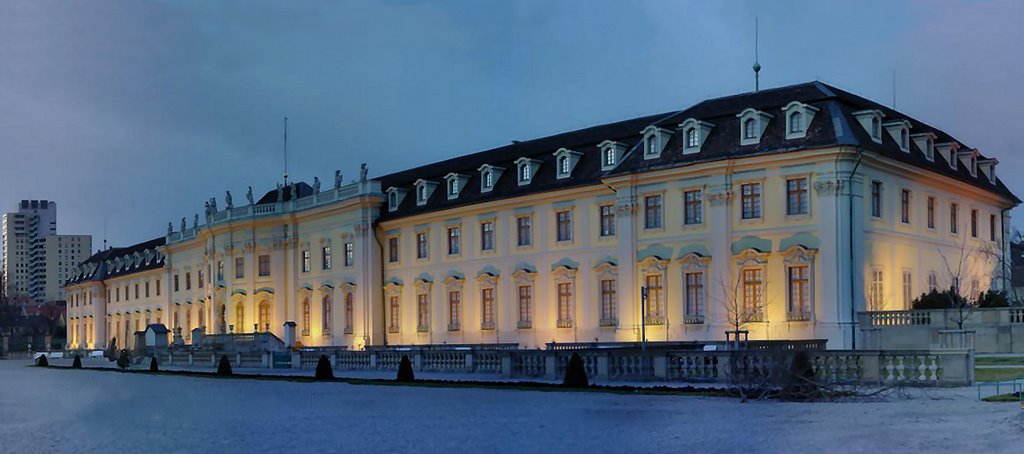 Schloss-Ludwigsburg  ( www.schloss-ludwigsburg.de ) <<<<<<