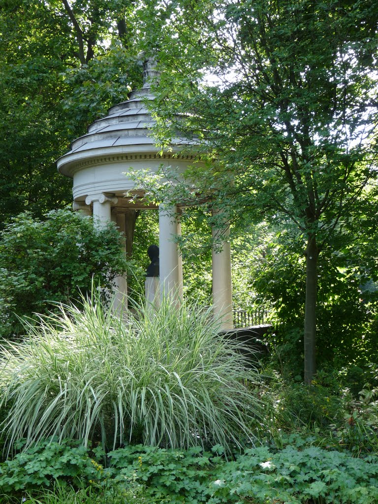 Gartenpavillon