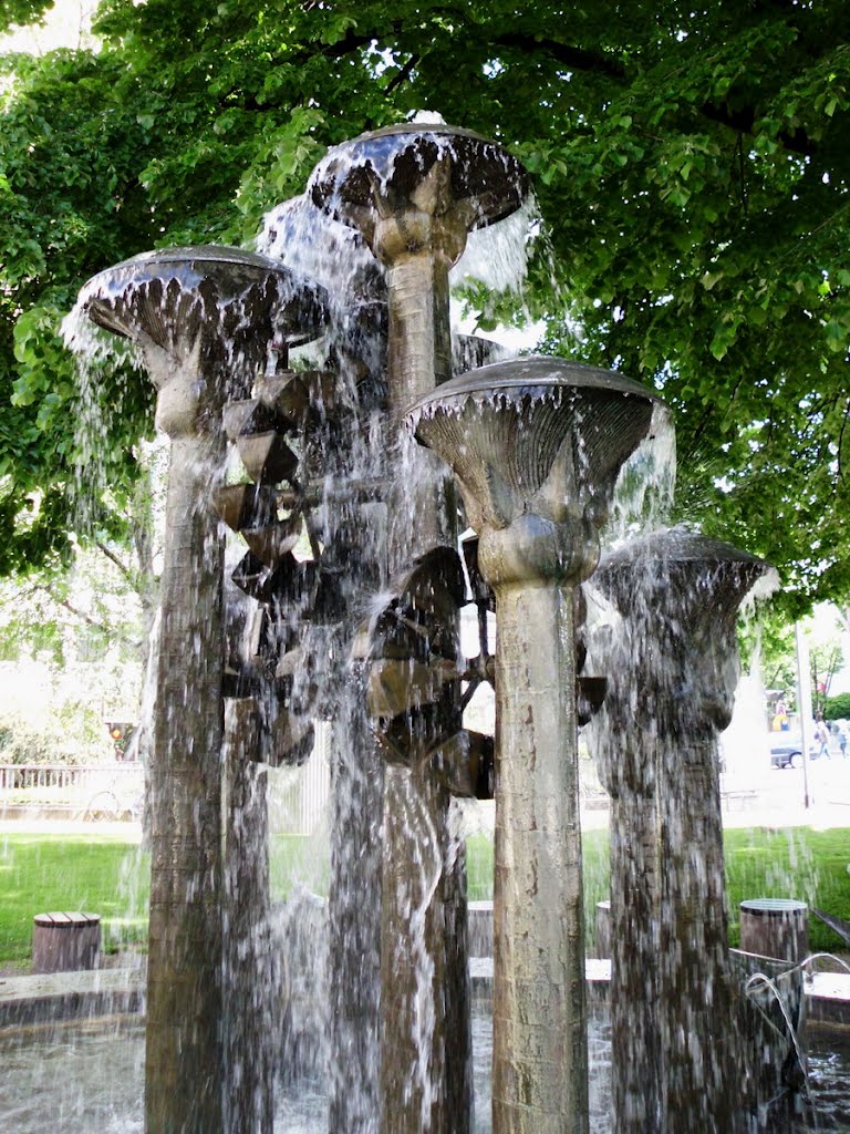 MANNHEIM² - Papyrus-Brunnen