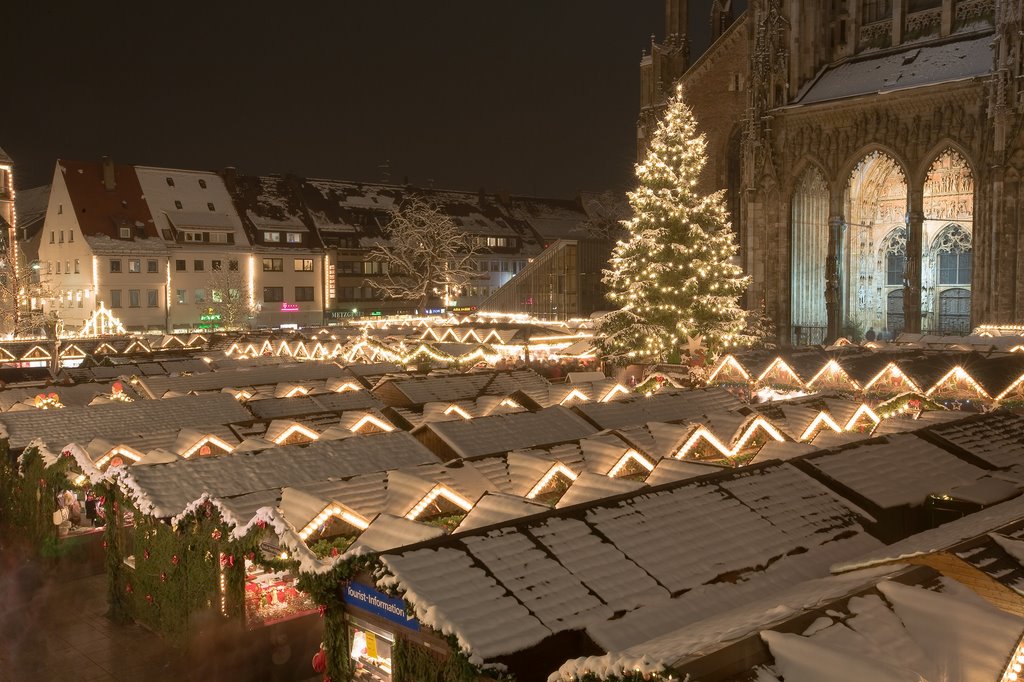 Ulmer Weihnachtsmarkt auf dem Münsterplatz