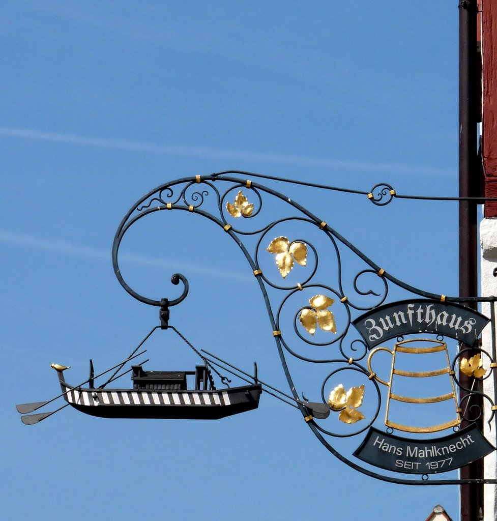 Nasenschild Ulmer Schachtel am Zunfthaus im Fischerviertel von Ulm