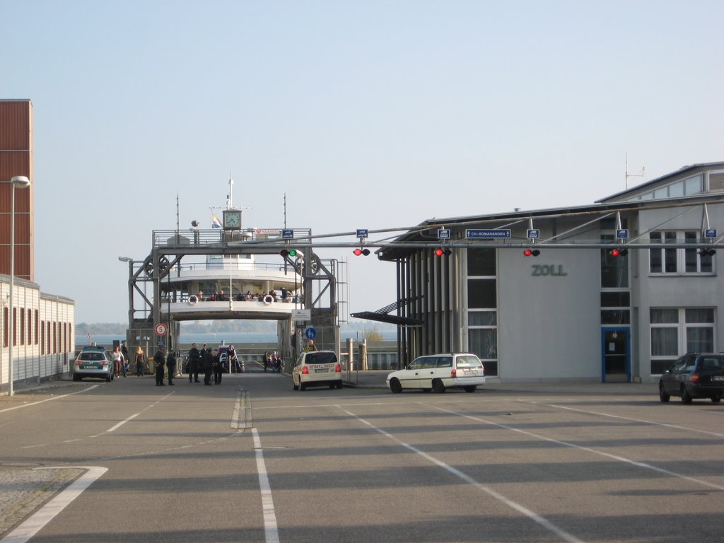 Friedrichshafen - Fähranleger mit Zoll
