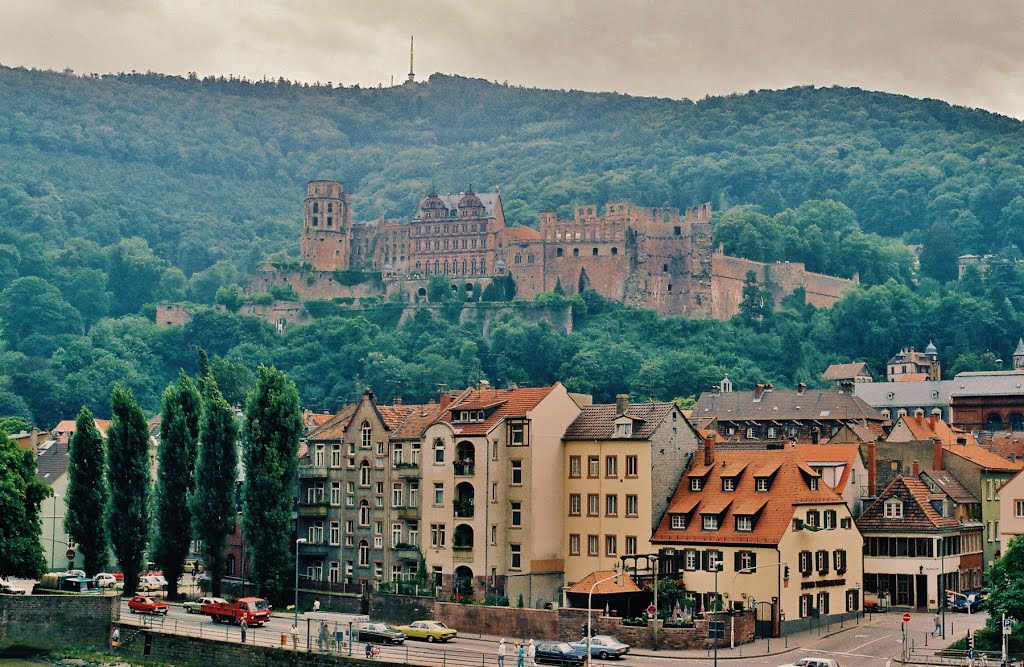 Castle in Heidelberg   ( Friday, Aug. 15, 1986 )