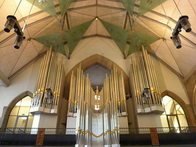 Orgel in Stiftskirche (Varhany v Kolegiátním kostele, The organ in the church colleges), Stuttgart, Germany