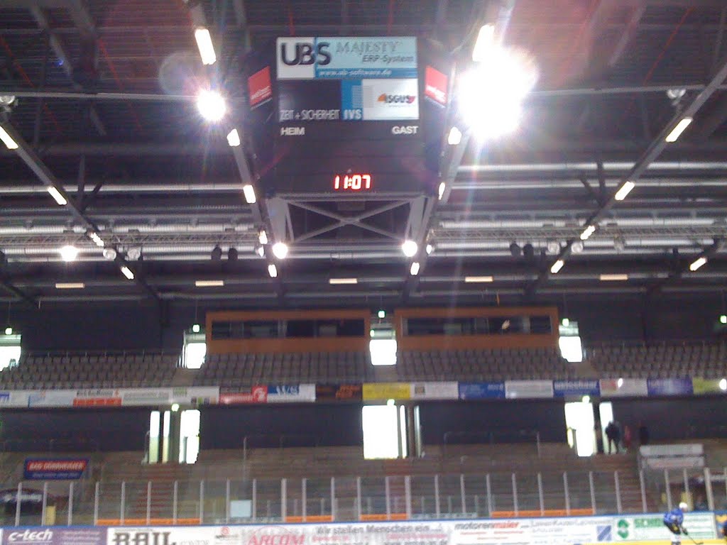 Helios Arena Schwenningen (Heimstätte der Schwenninger Wild Wings, Eishockey. 6.215 Plätze)