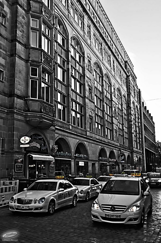Taxi – Baumwollbörse Bremen - (C) by Salinos_de HB