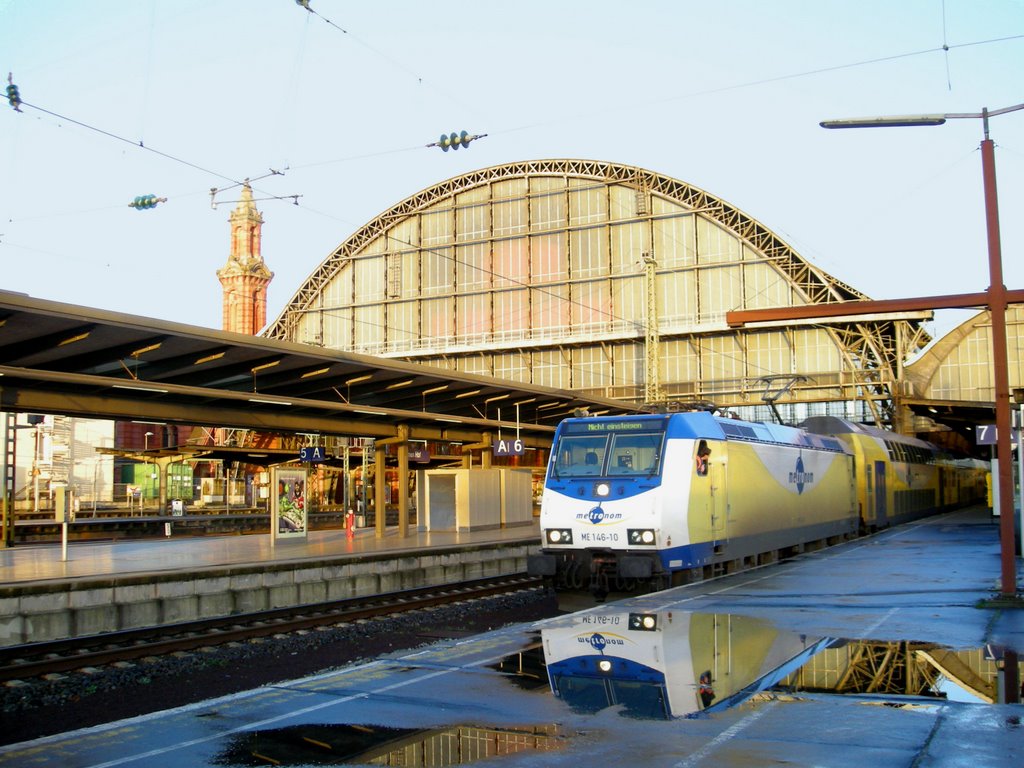 Auf dem Bahnsteig