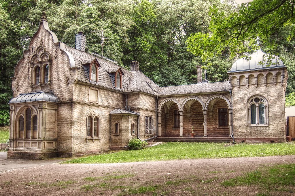 Wiesbaden, Haus am russischen Friedhof auf dem Neroberg