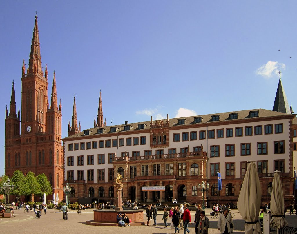 Marktkirche & Neues Rathaus / Market Church & New City Hall - Wiesbaden