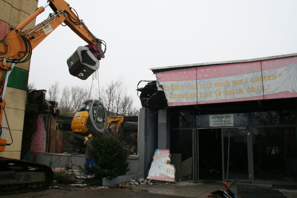 Brandruine Martin-Niemöller-Schule 12/2007-10/2011  (aktuell saniert)